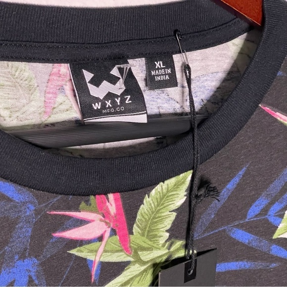 WXYZ men black tropical crewneck tshirt size XL NWT - Picture 5 of 9